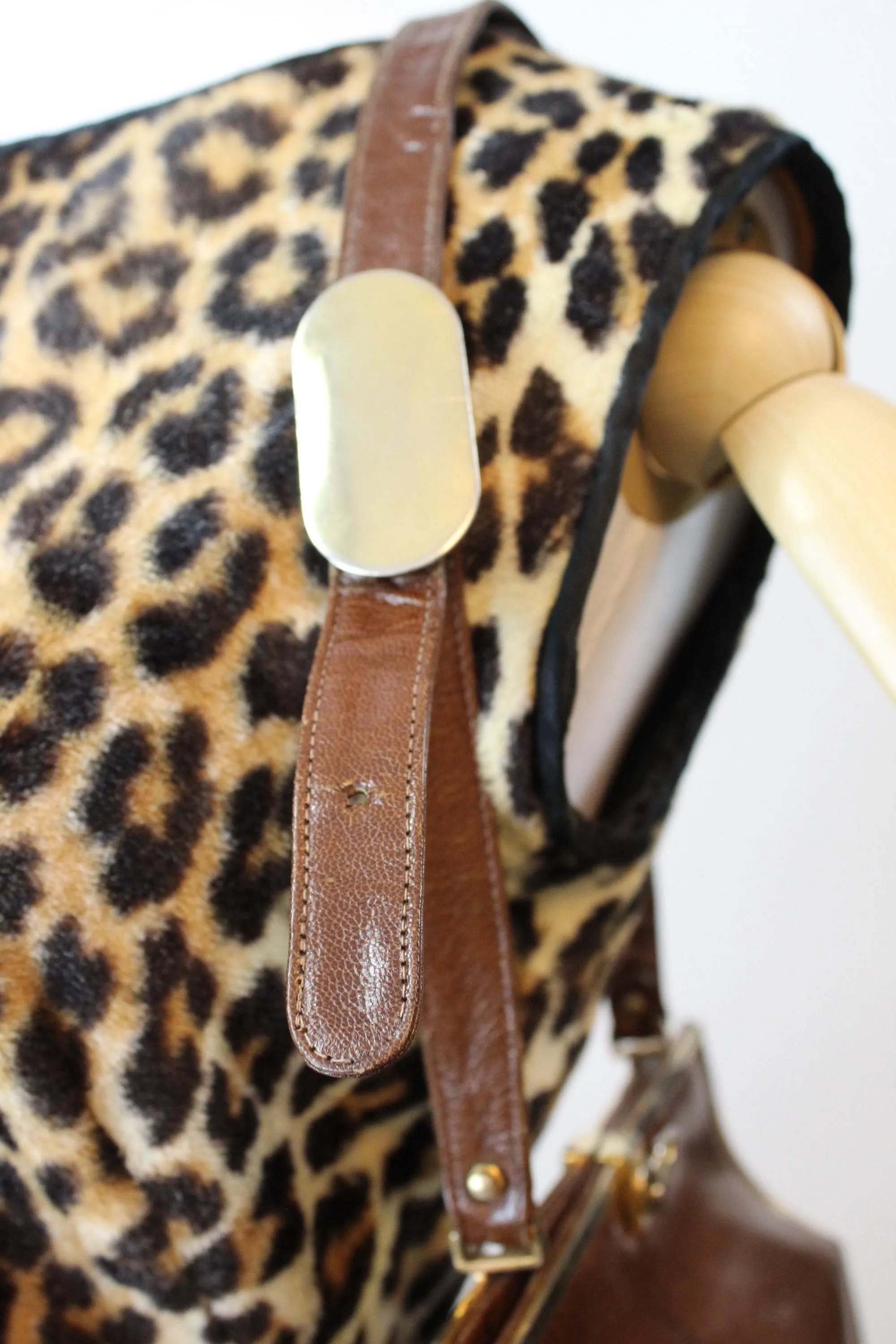 1940s POINTED ARCH leather handbag | new fall winter