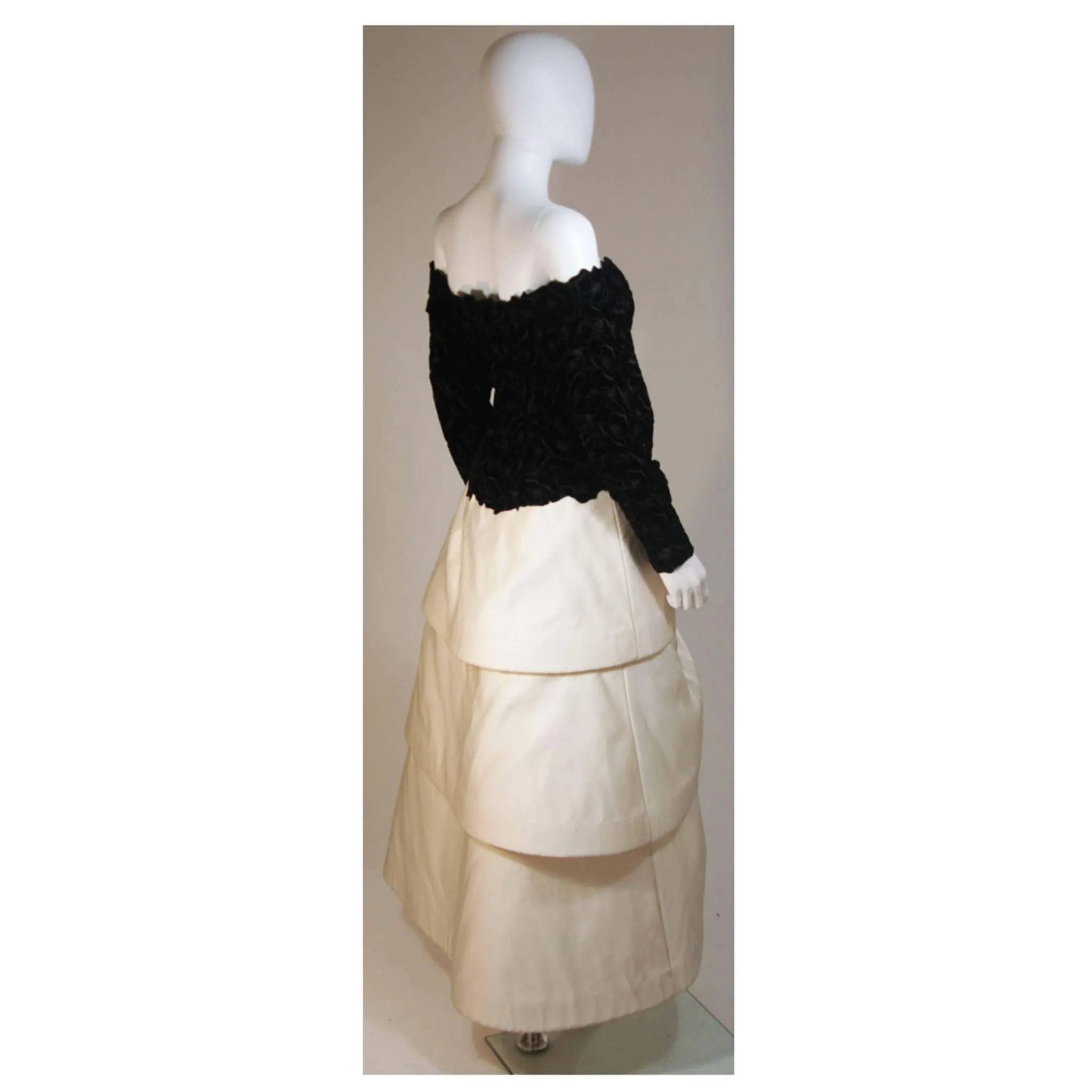 ARNOLD SCAASI Black Velvet Floral Design Gown Size 12-14