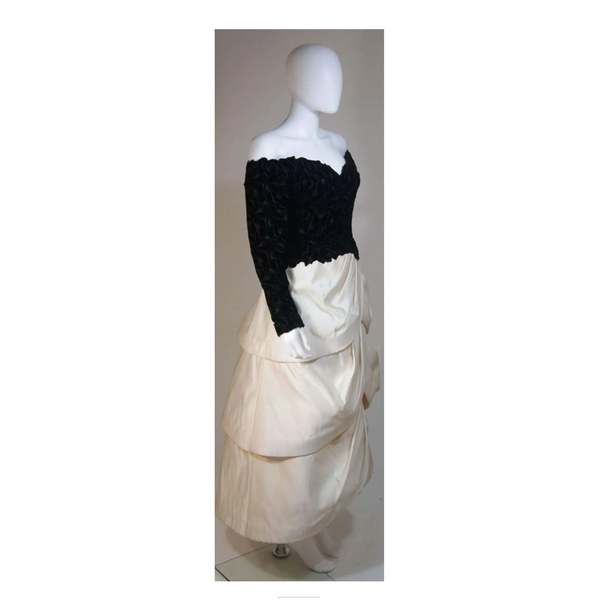 ARNOLD SCAASI Black Velvet Floral Design Gown Size 12-14