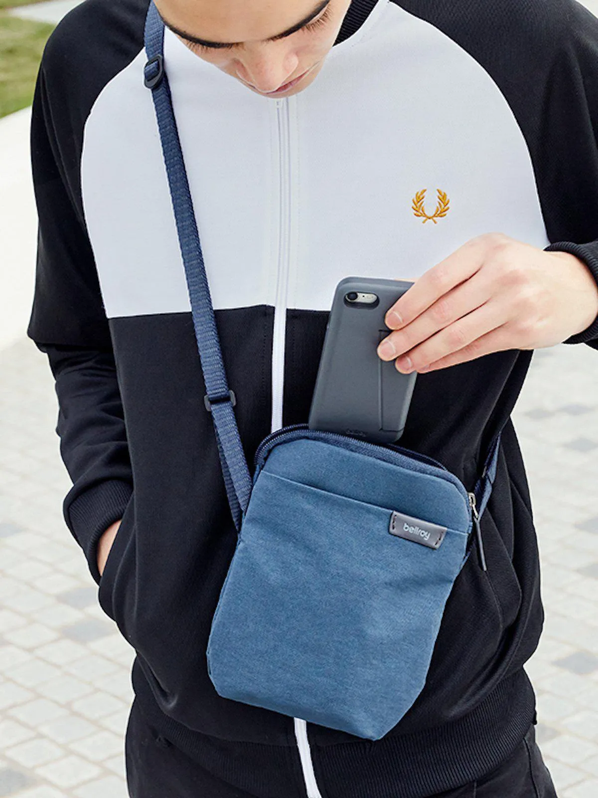 Bellroy City Pouch Navy