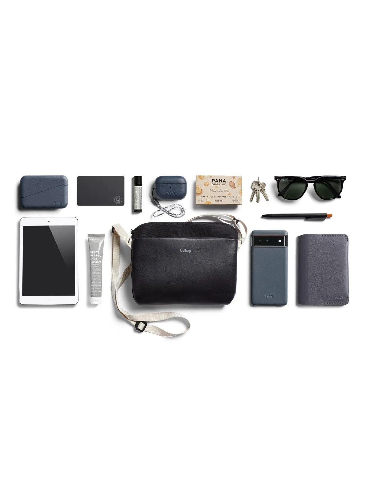 Bellroy City Pouch Plus Premium Edition Black Sand
