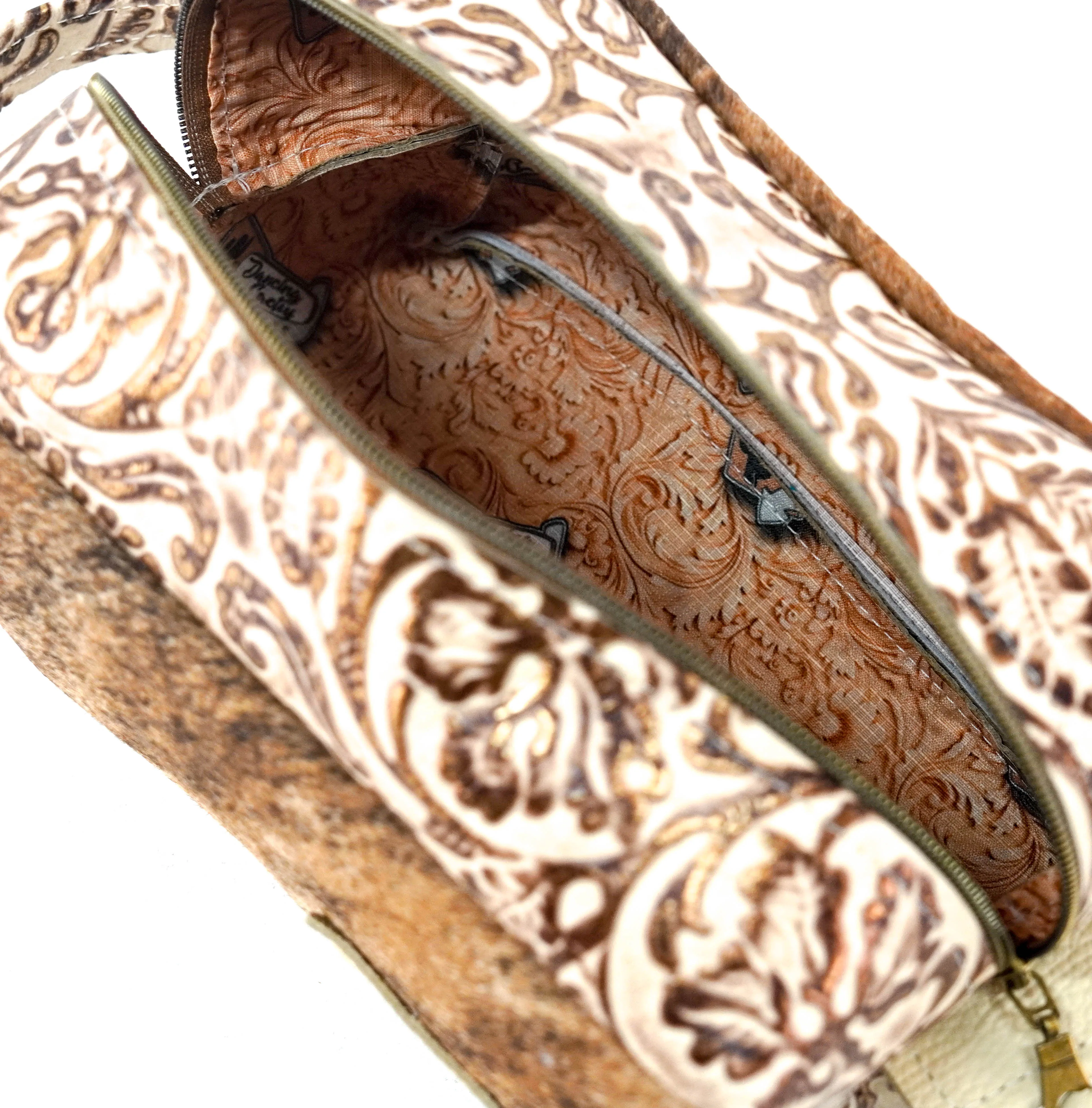 Dutton - Brindle w/ Gold Ivory tool