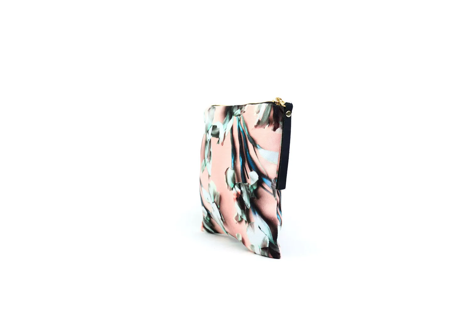Flores, in Blush