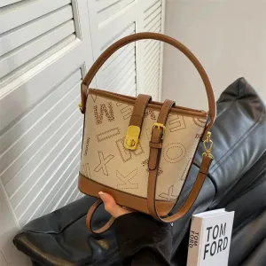 Geometric Pattern Bucket Bag