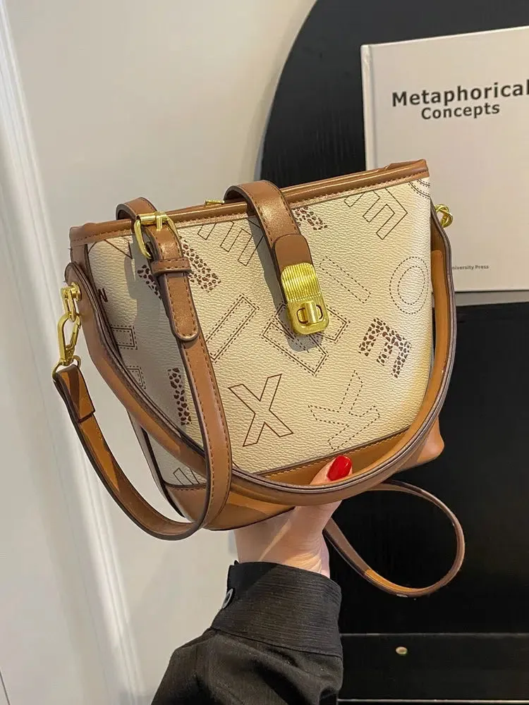 Geometric Pattern Bucket Bag