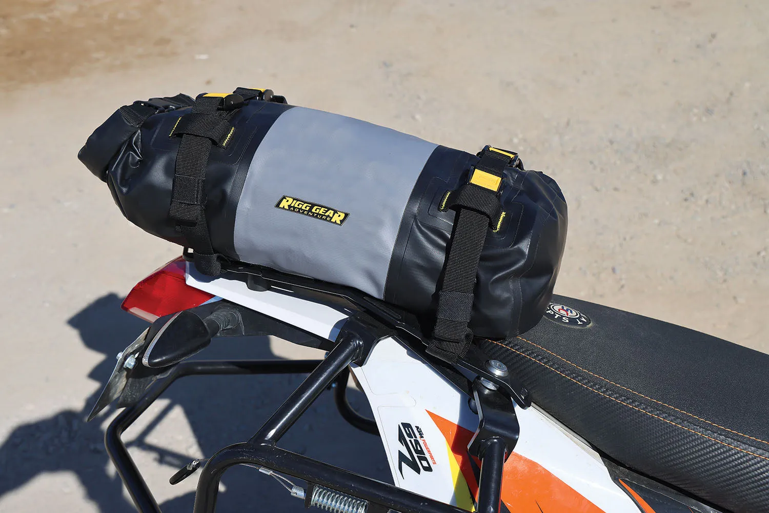 Hurricane 10L Roll Bag