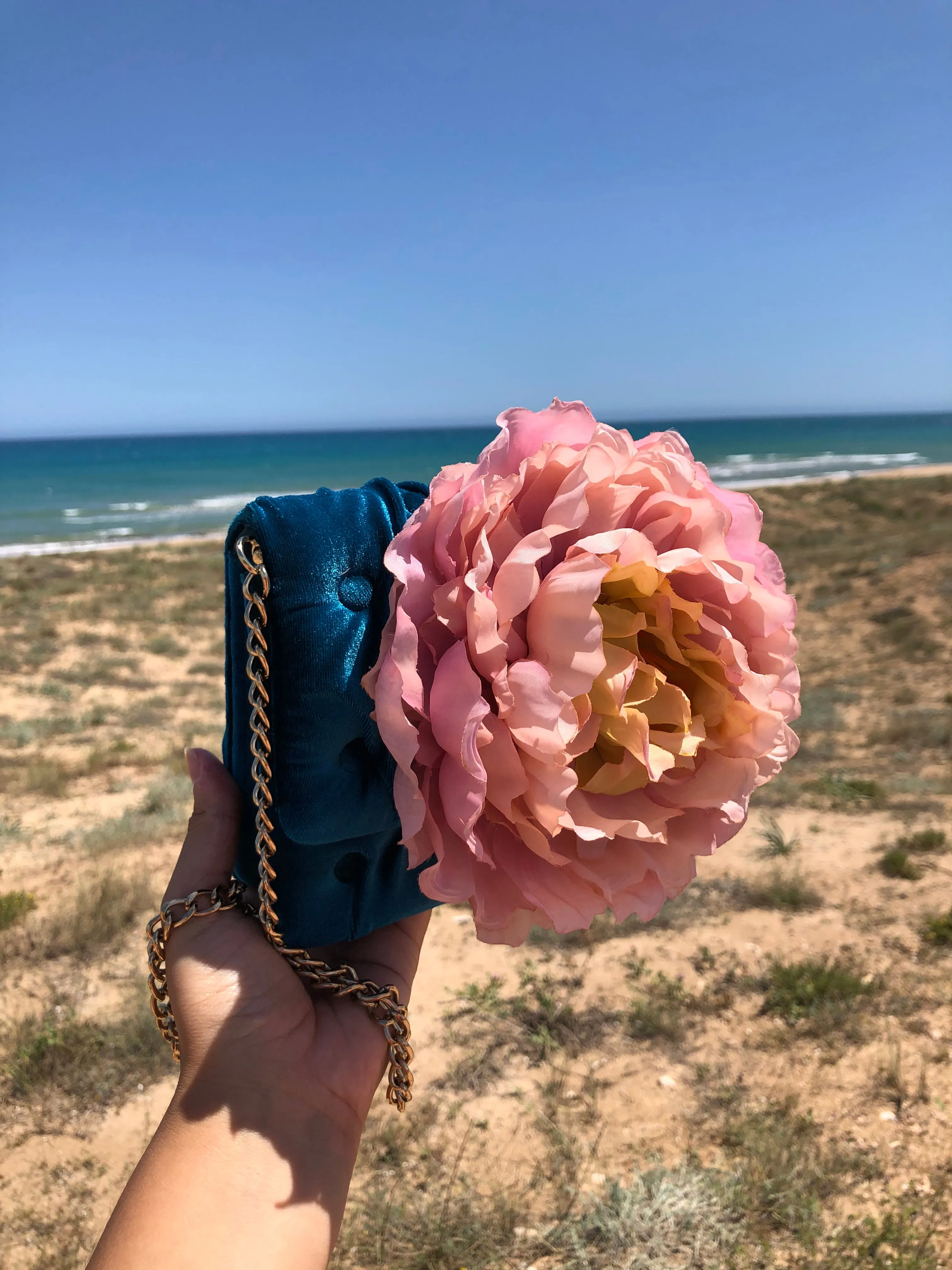 Rose Clutch