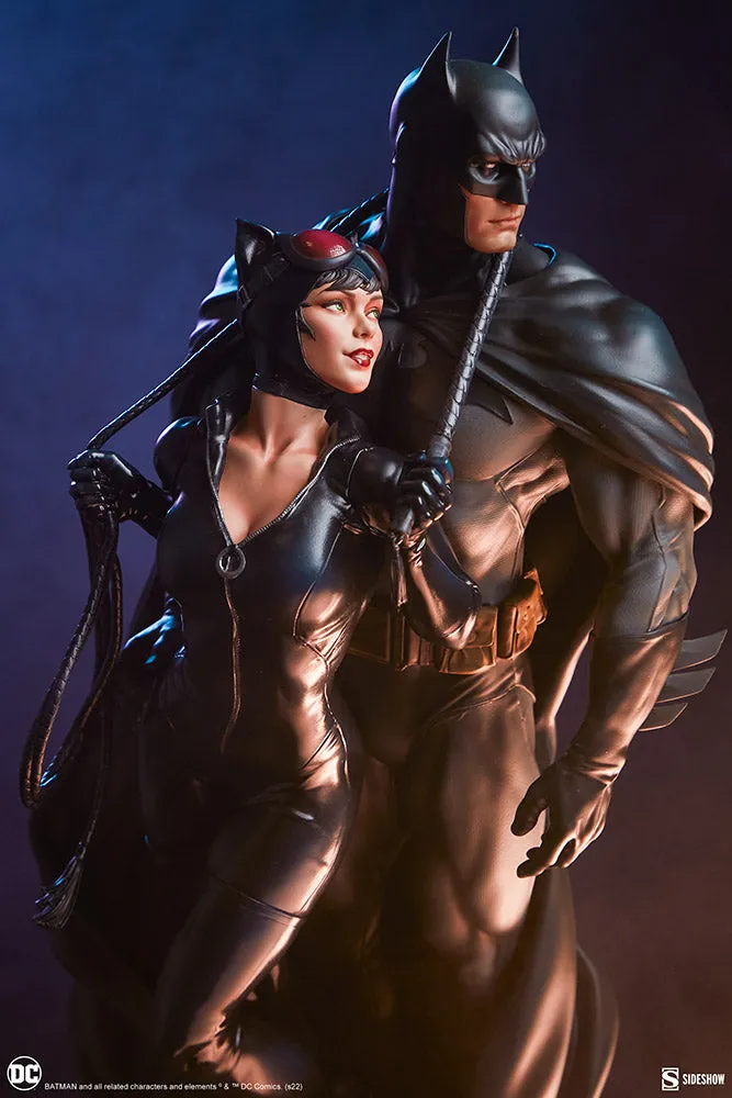 Sideshow Collectibles - DC Comics Diorama - Batman and Catwoman